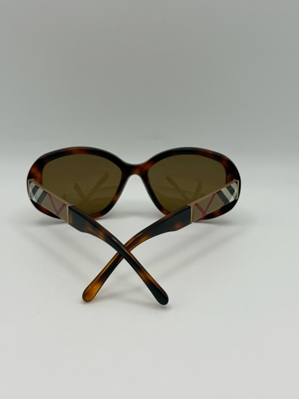 Burberry Polarized Tortoise Sunglasses with Novacheck Print - Picture 5 of 8